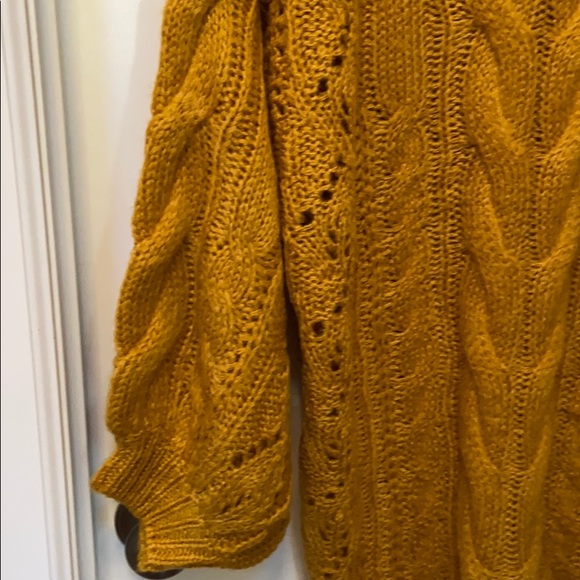 {NWOT}Oversized Chunky Knit Sweater - Picture 6 of 8